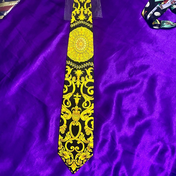 Versace Licenced Silk Necktie  Sz OS - Picture 3 of 10